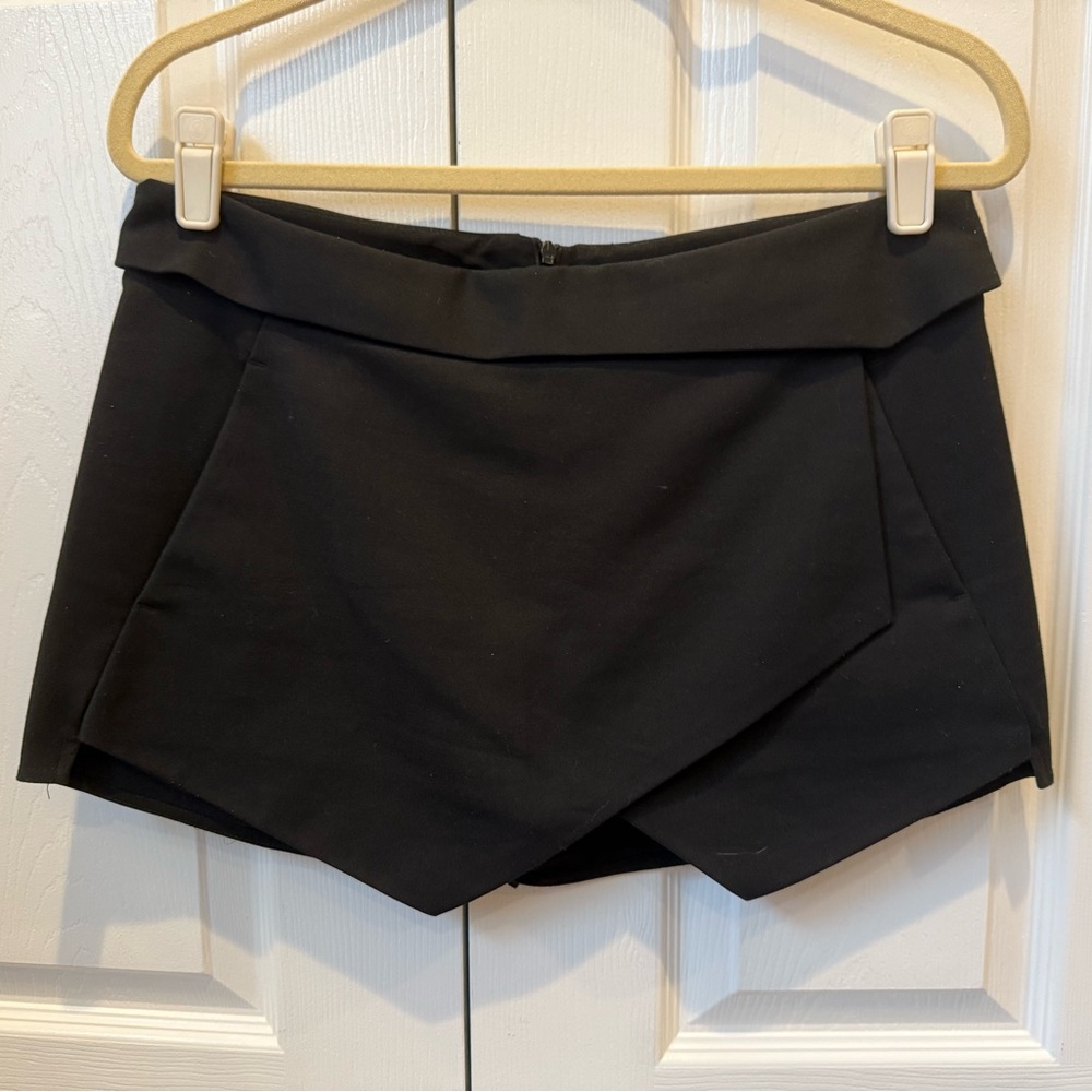 Zara Black Skort Shorts Sz Medium